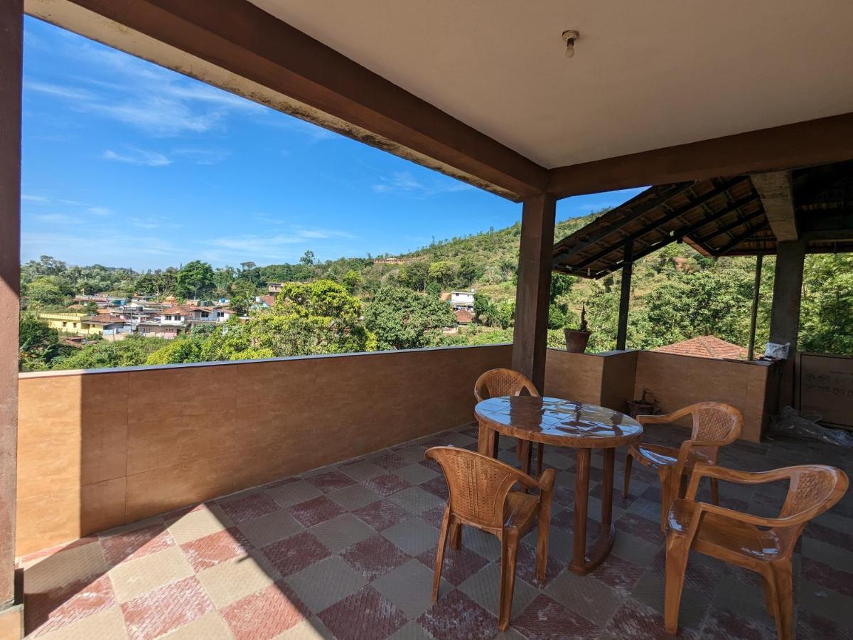 Daisey Dee Homestay Madikeri Exteriér fotografie